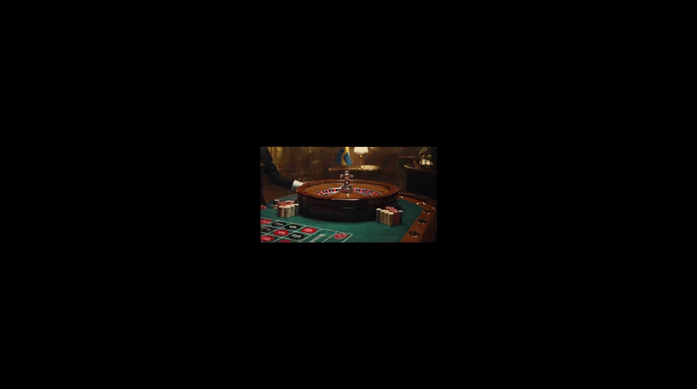 Elegant live roulette-bord med hjul och marker i en svensk casinomiljö